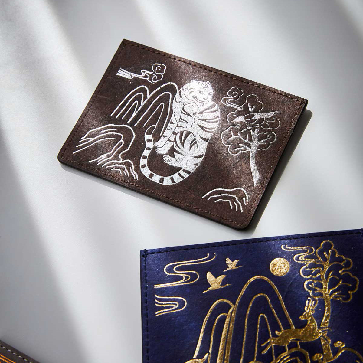 Korean National Museum Hanji Leather Wallet