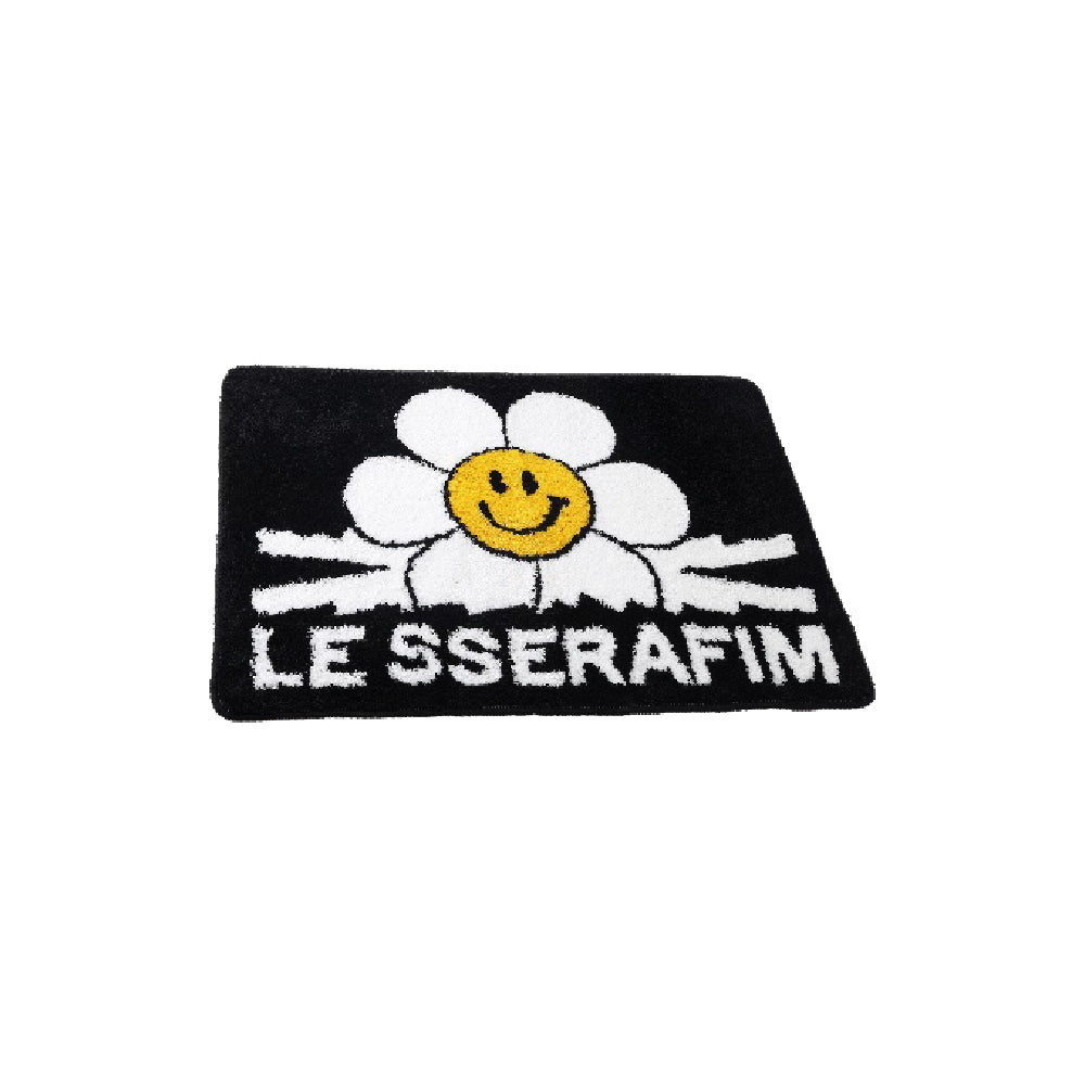 LE SSERAFIM X WIGGLE WIGGLE [2023 S/S Pop-Up Store] Floor Mat