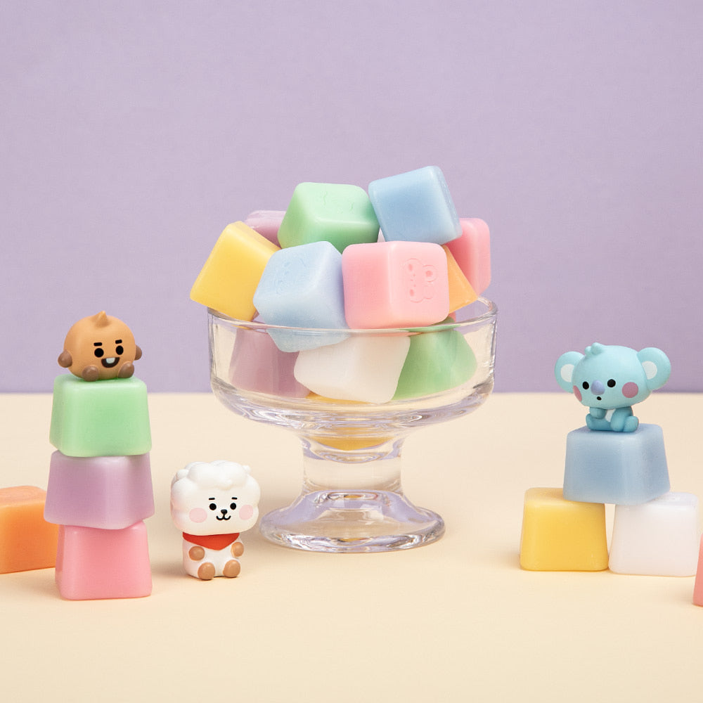BT21 minini Candle Cube Wax
