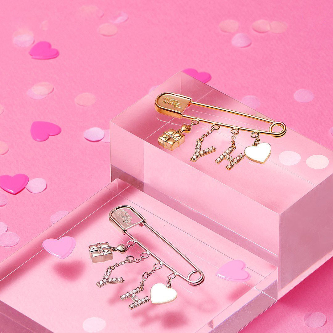 NCT Johnny Artist Birthday Brooch & Birthday Card