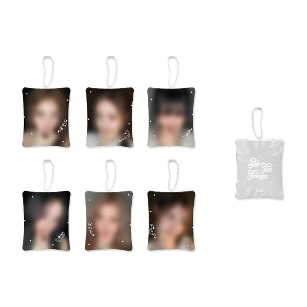 izna [SET THE TEMPO] Cushion Keyring