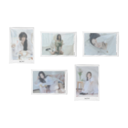 MEOVV [1st Season’s Greetings] Chiffon Poster