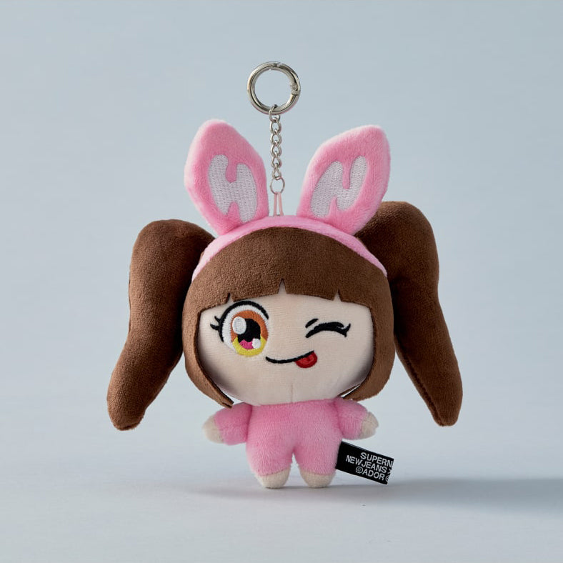 NewJeans [Supernatural Pop Up] NewJeans X MURAKAMI Plush Keyring