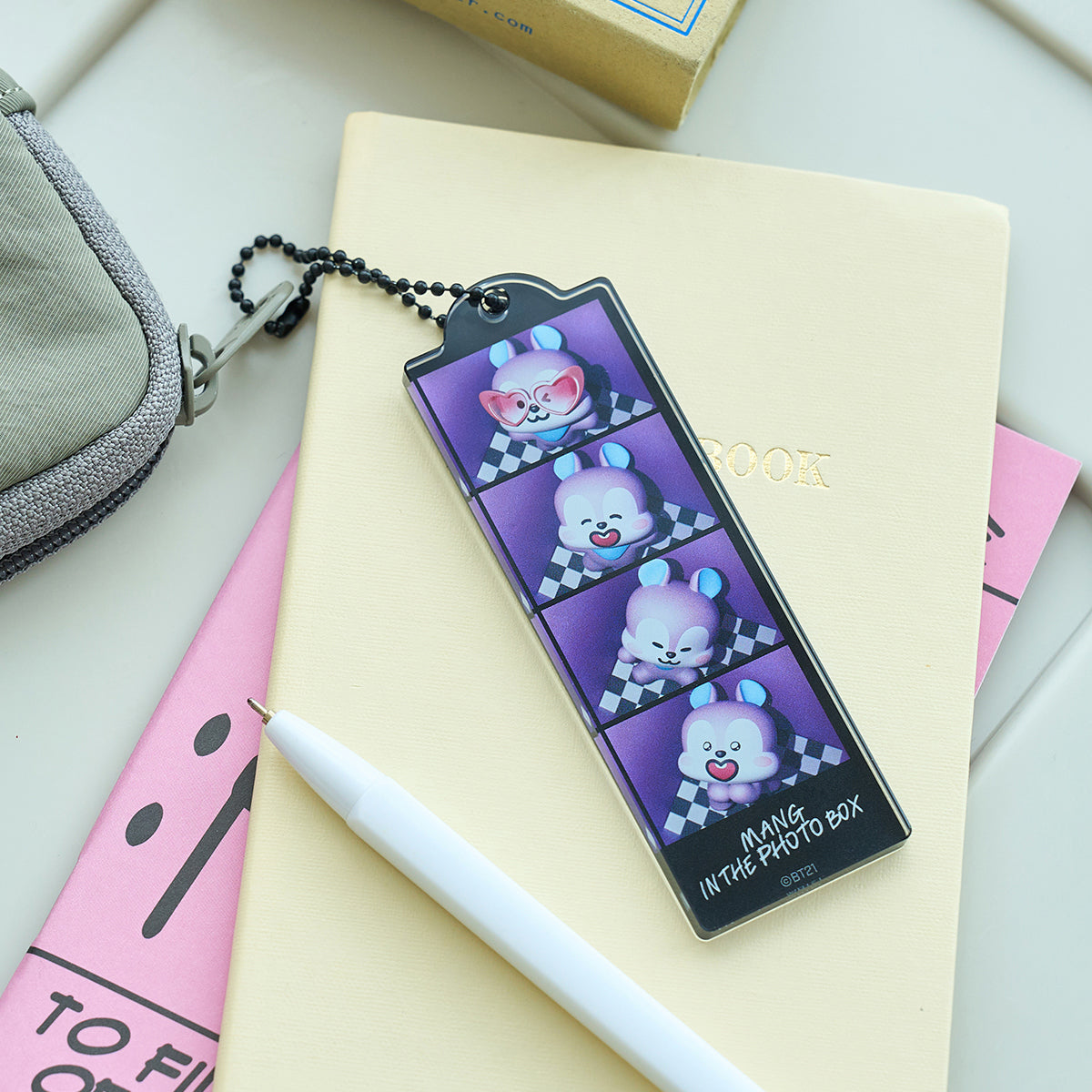 BT21 MANG Basic 4 Cut Keyring