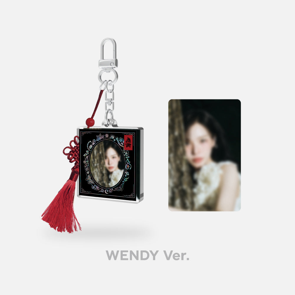 RED VELVET [Chill Kill: BLACK] Solid Photo Keyring