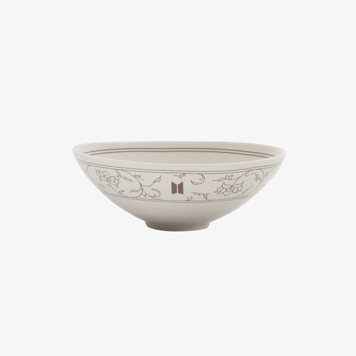 (Pre-Order) BTS [2024 Dalmajung] White Porcelain Bowl with Inlaid Lotus Scroll Design Miniature