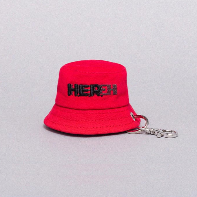 IU [2024 IU H.E.R] Bucket Hat Keyring