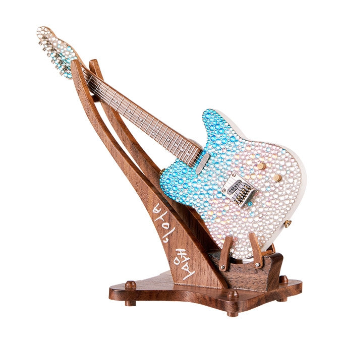 IU [Memory of THE WINNING] Bye Summer Miniature Guitar Set