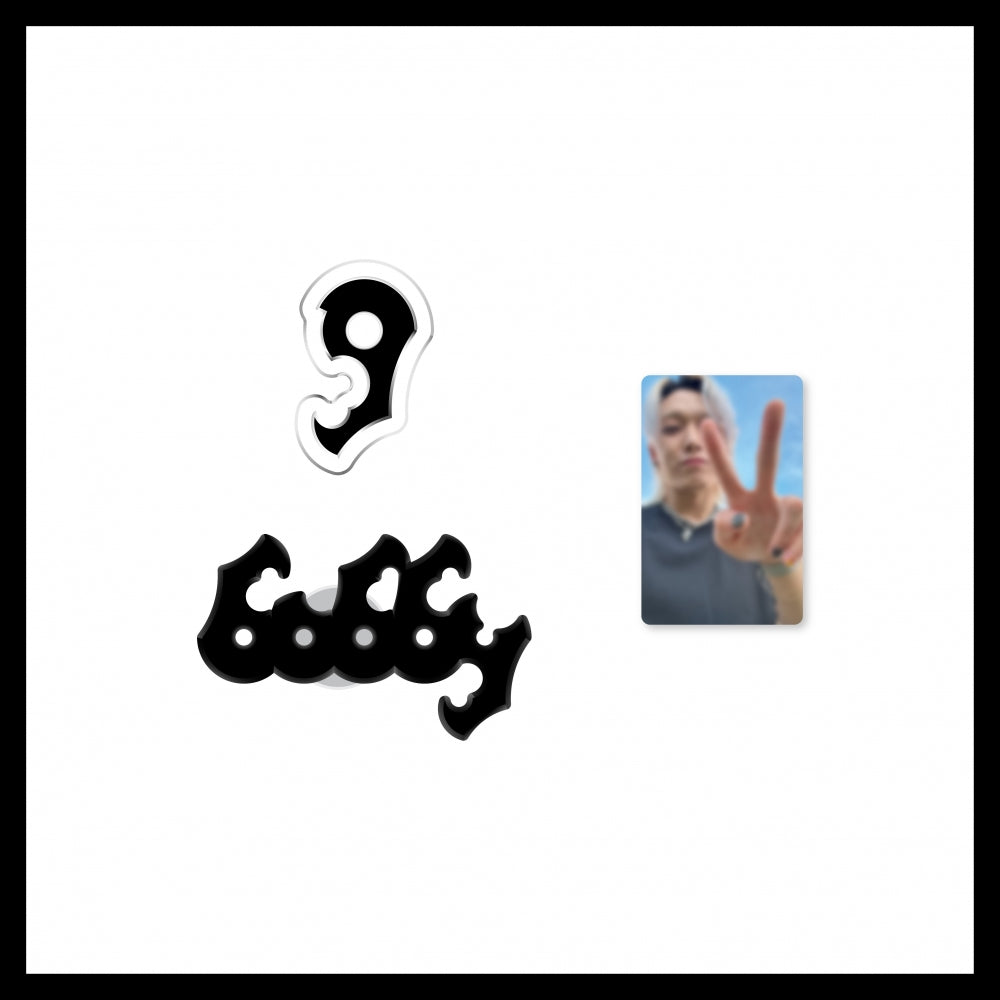 BOBBY [1st Concert : ROBERT] Badge Set