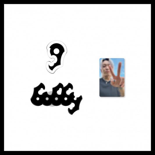 BOBBY [1st Concert : ROBERT] Badge Set