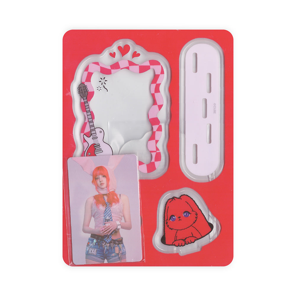 (G)I-DLE YUQI [Happy Freak Day Pop-Up Store] Photocard Stand