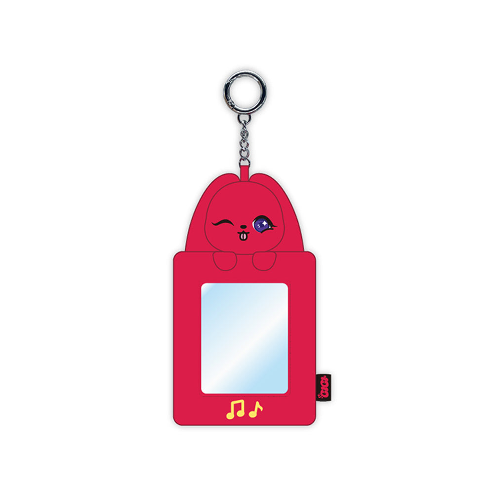 i-dle YUQI [Motivation] GIGI Photocard Holder Keyring (WINK ver)