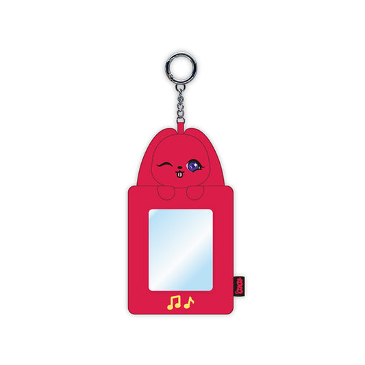 i-dle YUQI [Motivation] GIGI Photocard Holder Keyring (WINK ver)