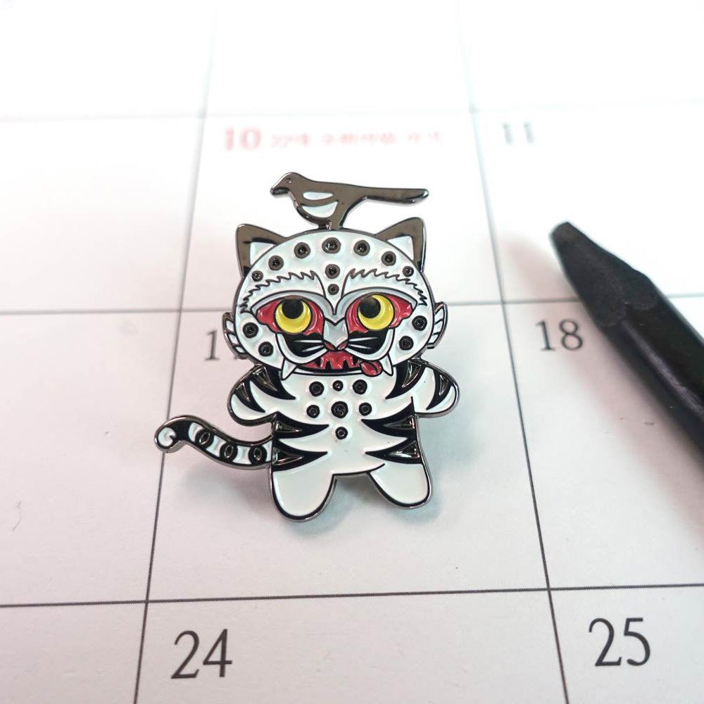 Korean National Museum Tiger & Magpie Badge