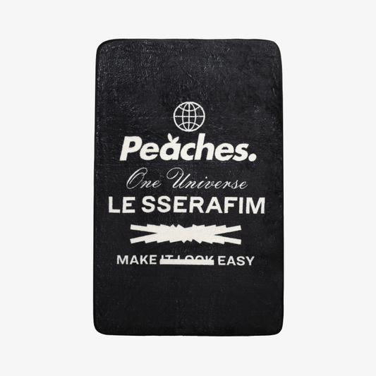 LE SSERAFIM [2024 S/S Pop Up] LSF X Peaches. Blanket