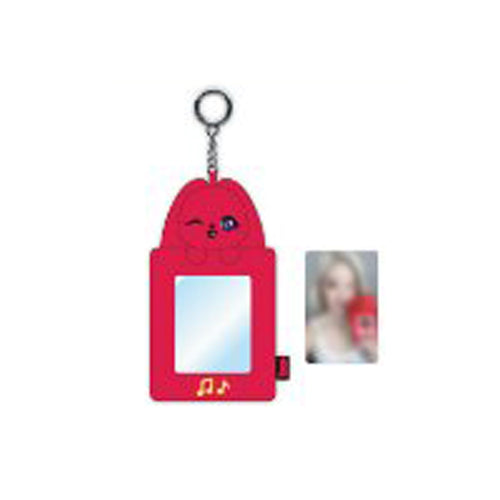 i-dle YUQI [Motivation] GIGI Photocard Holder Keyring (WINK ver)