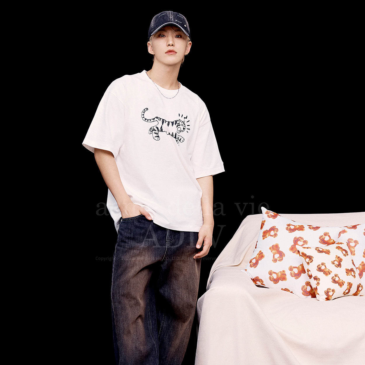 SEVENTEEN HOSHI X ADLV Tiger Sketch S/S T-Shirt