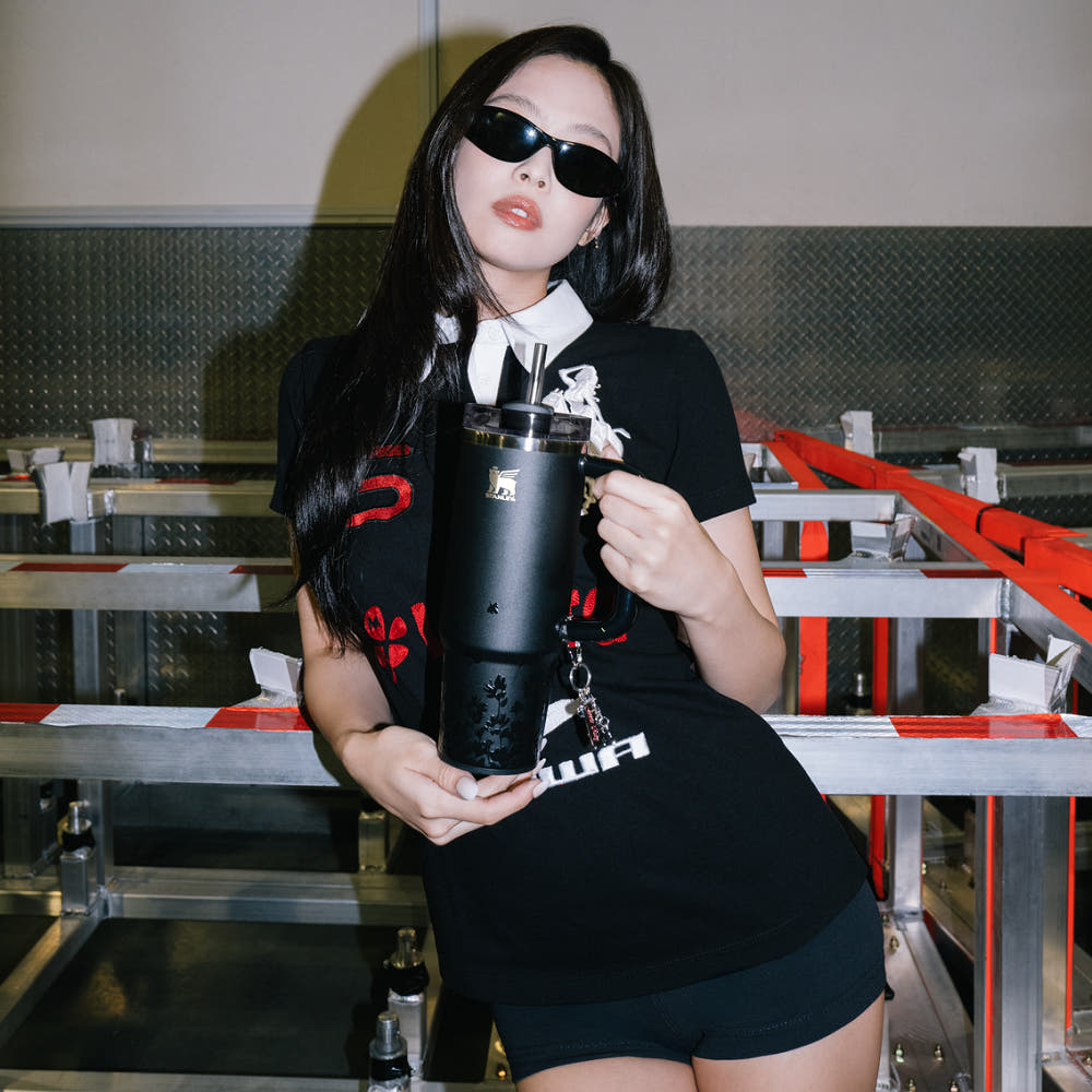 JENNIE × STANLEY 1913 Quencher Luxe Tumbler 30 OZ | 887 mL