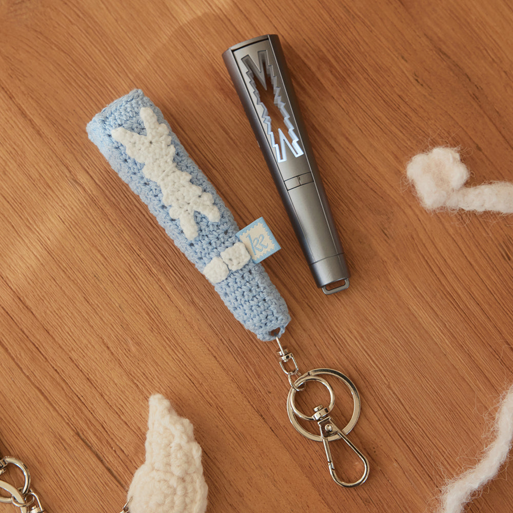 LE SSERAFIM [KKUROCHET Holiday Edition] Official Lightstick Keyring