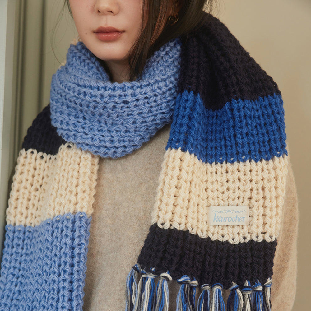 LE SSERAFIM [KKUROCHET Holiday Edition] Muffler