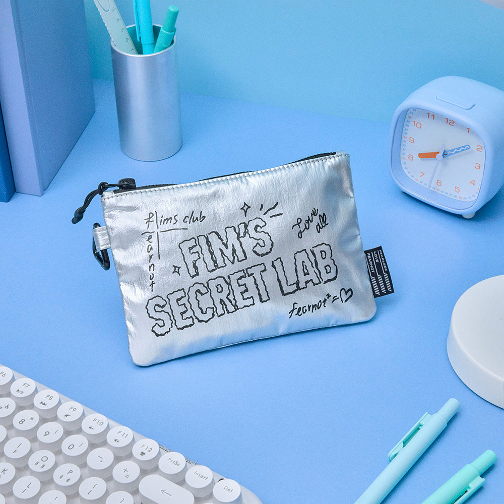LE SSERAFIM [Fim's Secret Lab] Pouch