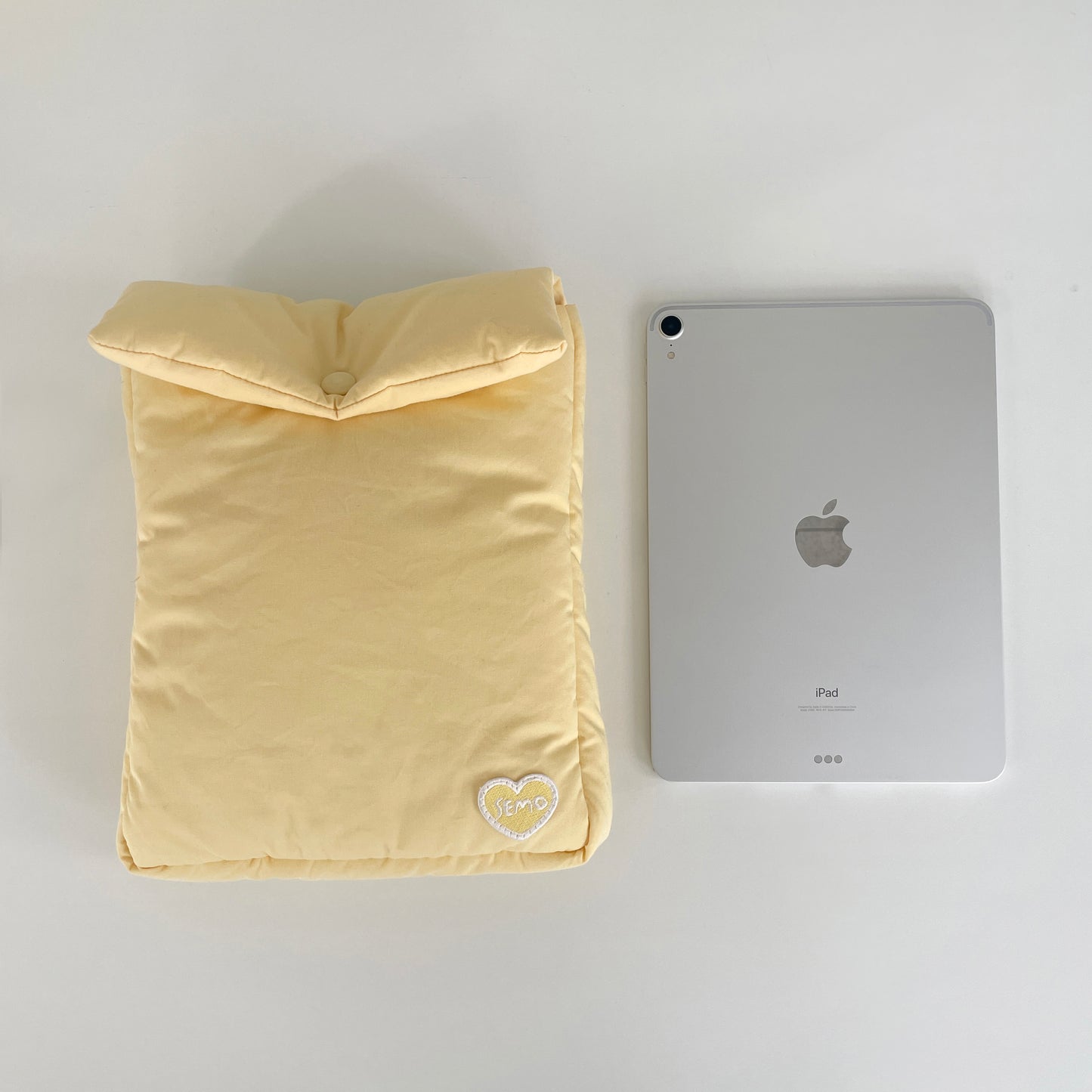 SECOND MORNING Fluffy iPad Pouch