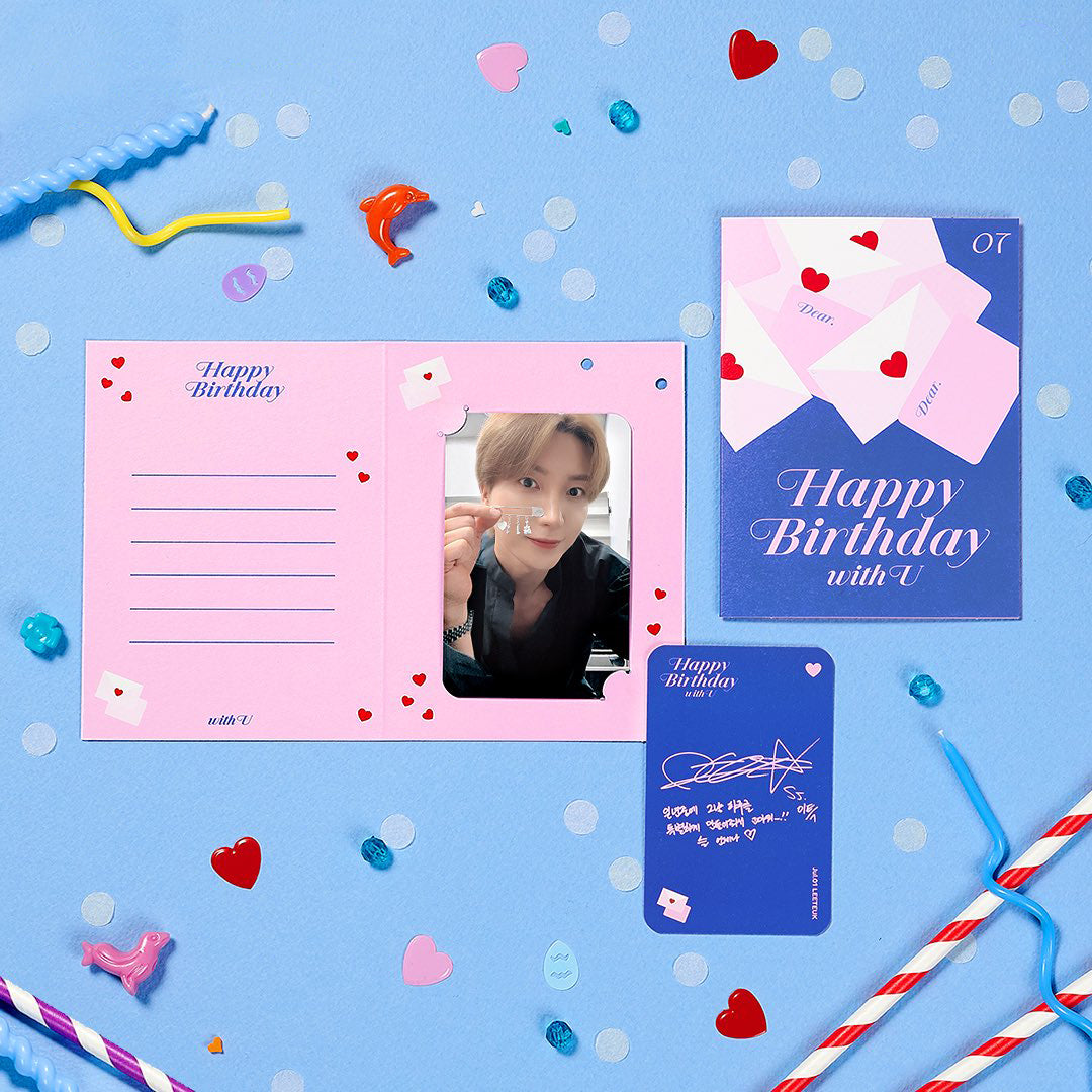 SUPER JUNIOR LEETEUK Artist Birthday Brooch & Birthday Card