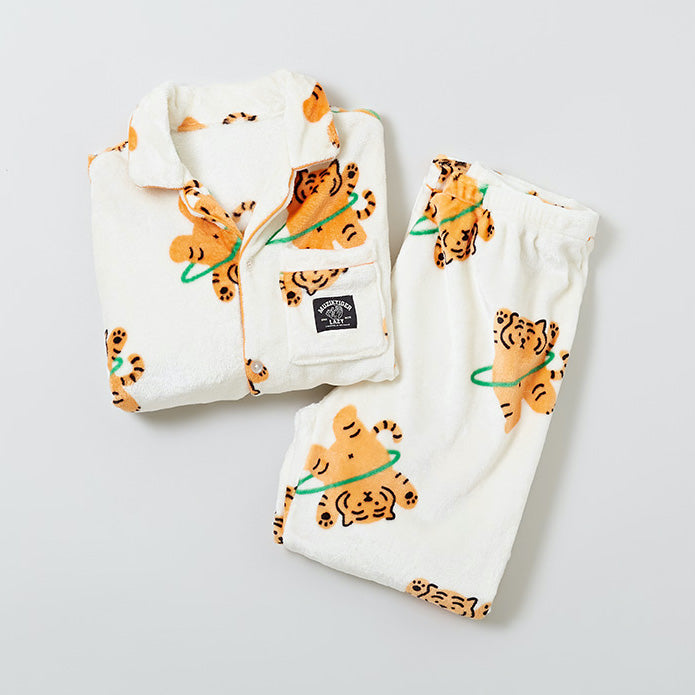 SPAO x Muzik Tiger Fluffy Pajama Set