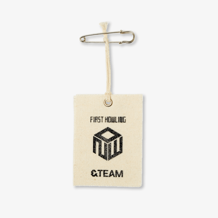 &TEAM [First Howling : NOW] Logo Tag Brooch