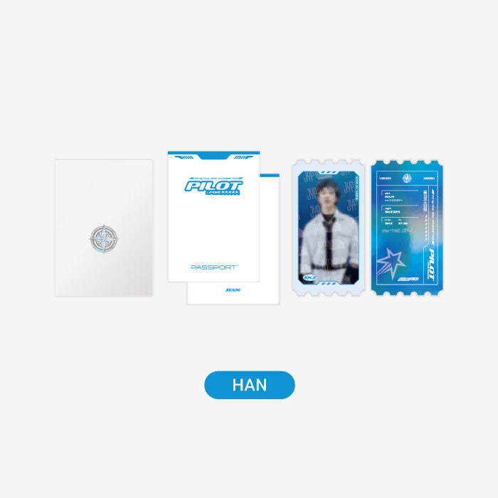 STRAY KIDS [PILOT : FOR ★★★★★] Passport Set