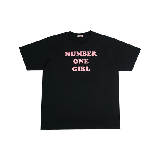BLACKPINK ROSÉ [one year of rosie] number one girl T-Shirt (Black)
