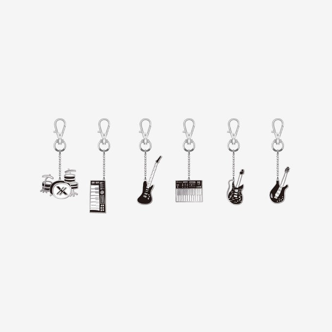 XDINARY HEROES [1st Fanmeeting : 2023 Summer Camp] Mini Signature Charm