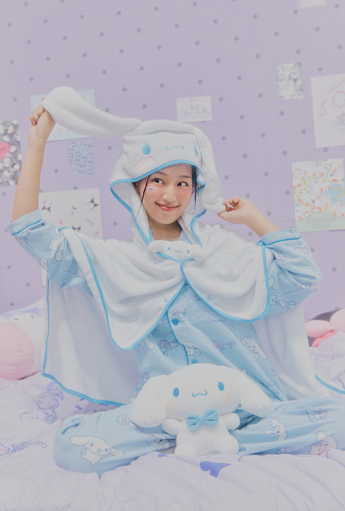 SPAO SANRIO Character Hood Blanket (Kuromi / My Melody / Cinamoroll)