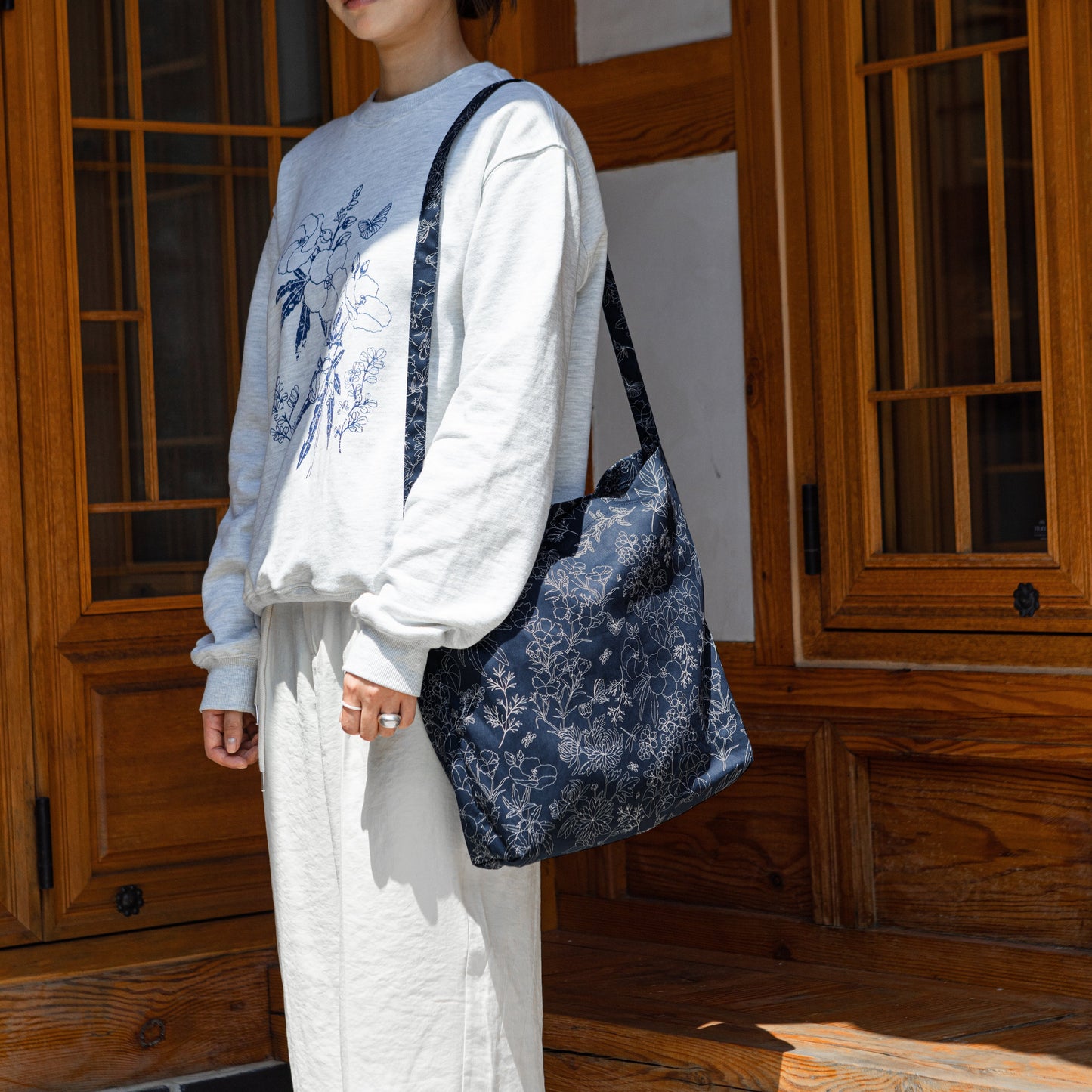 BTS 2022 DALMAJUNG 2 Way Bag (Navy)