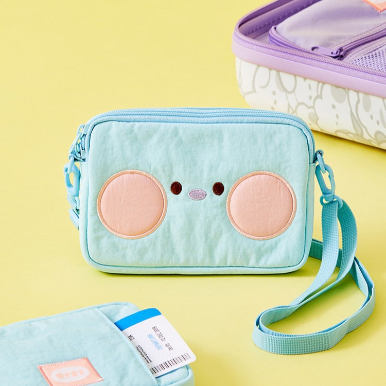 BT21 minini Travel Pocket