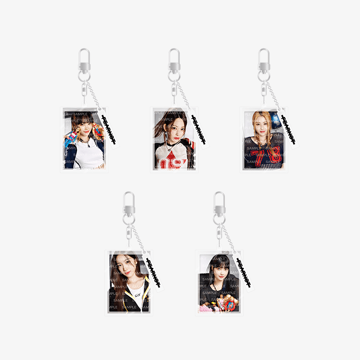 (Pre-Order) LE SSERAFIM FEARNADA 2023 S/S Keyring