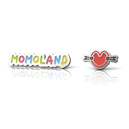 MOMOLAND Badge Set