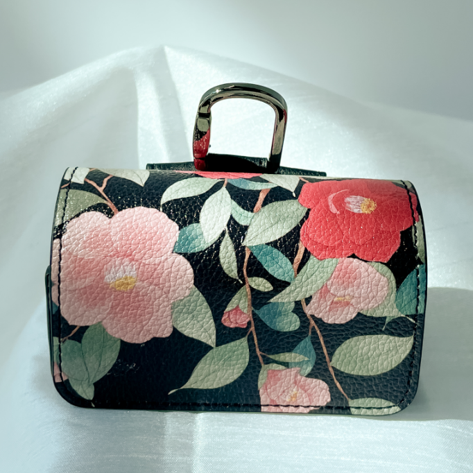 Korean Camillia Golf Ball Case + Ballmarker